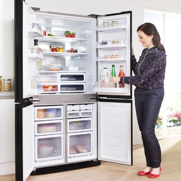 Phot d'un énorme frigo